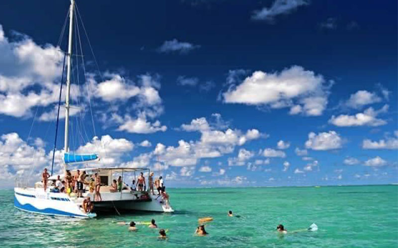 catamaran-cruise